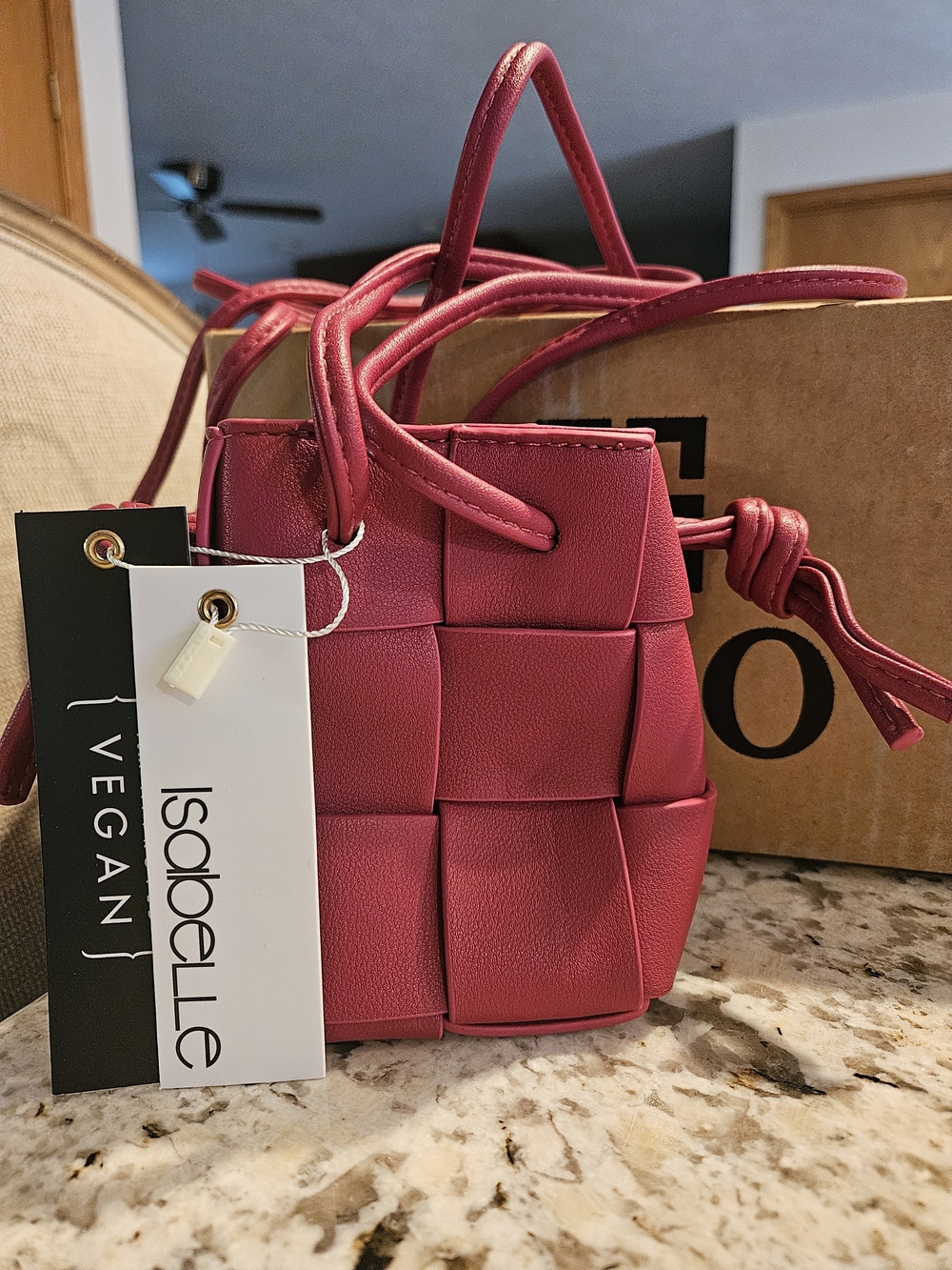 Isabelle Amelia Crossbody